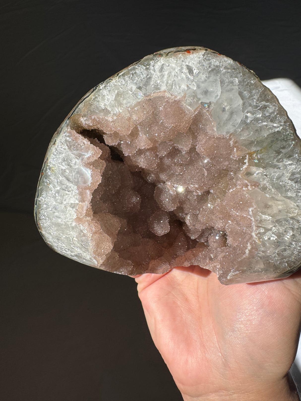 Druzy Pinky Beige Rainbow Amethyst Geode