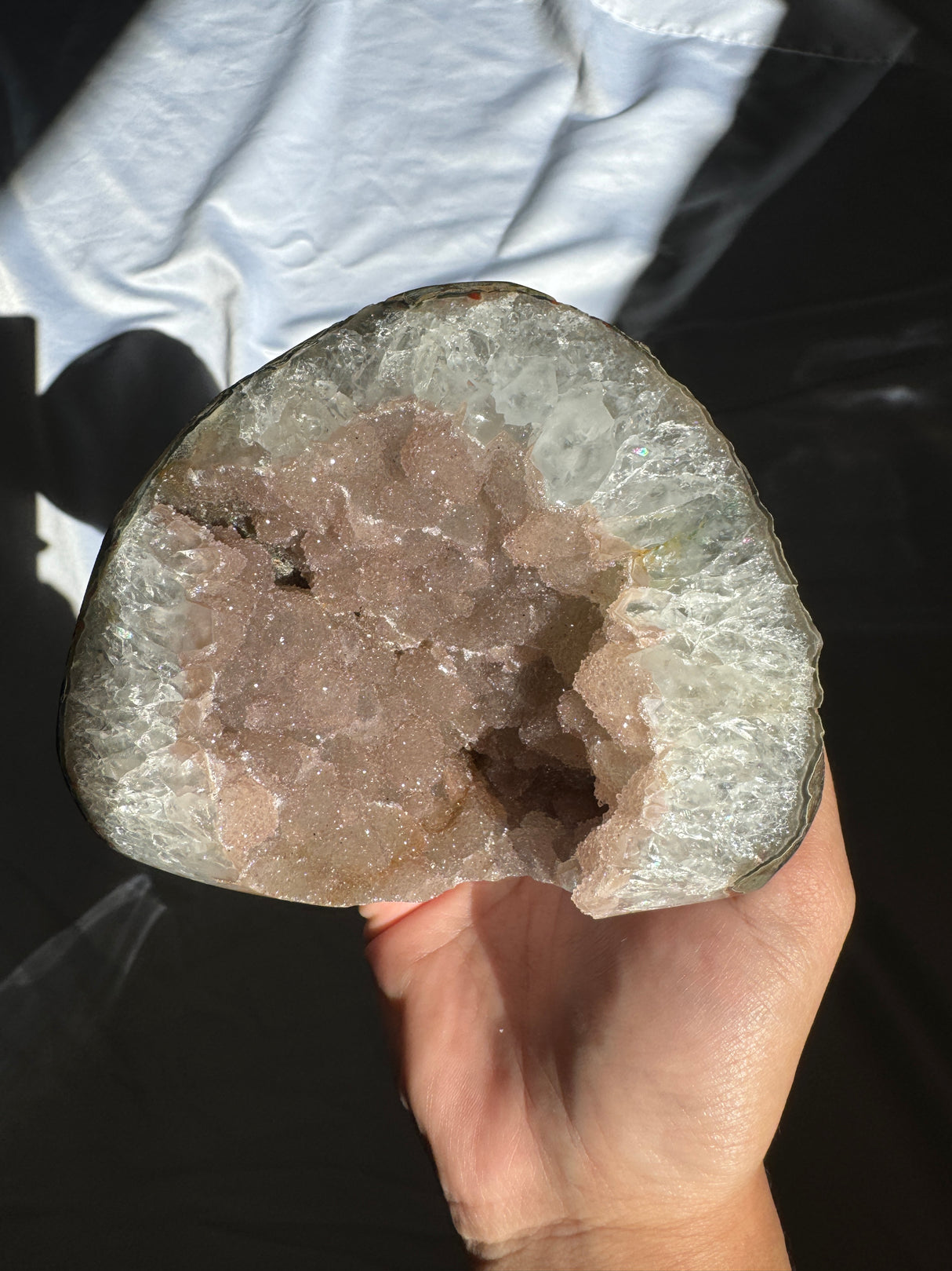 Druzy Pinky Beige Rainbow Amethyst Geode