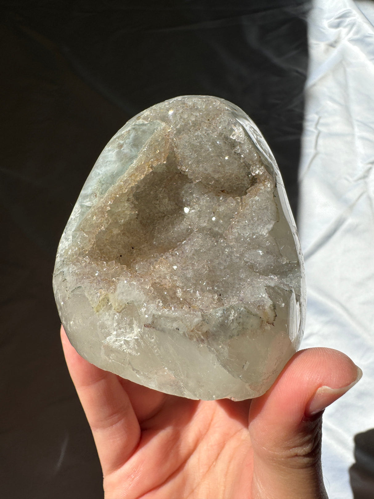 Druzy Minty Rainbow Amethyst Cut Base