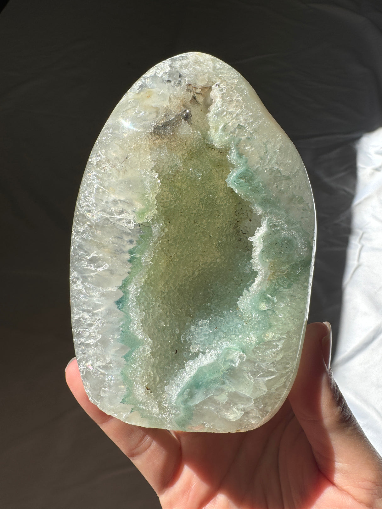 Green Rainbow Amethyst Cut Base