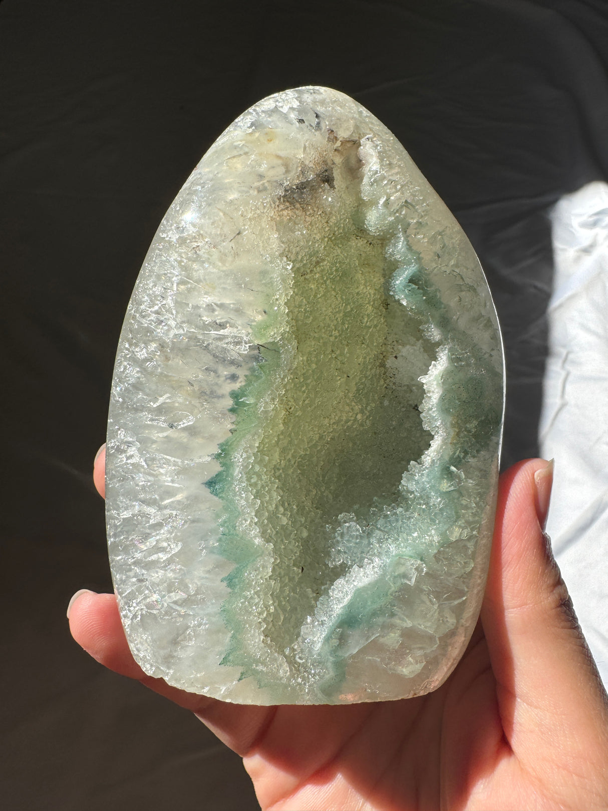 Green Rainbow Amethyst Cut Base