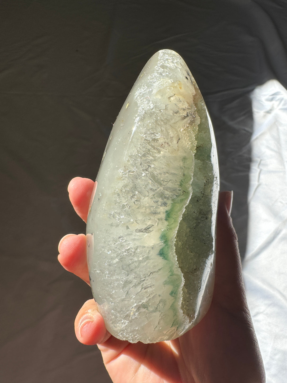 Green Rainbow Amethyst Cut Base