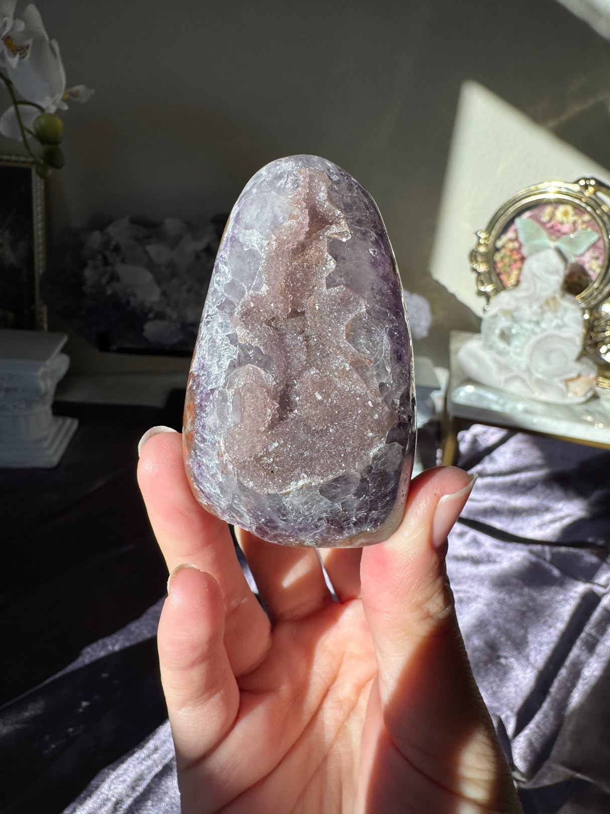 Druzy Rainbow Amethyst Cut Base