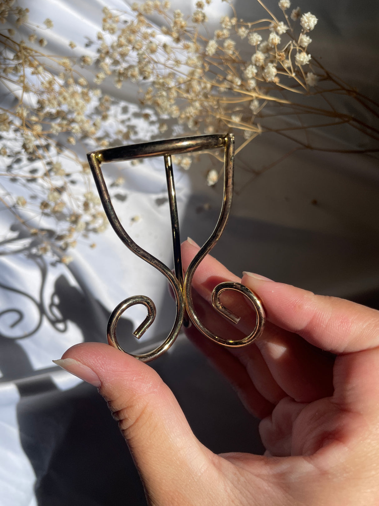 Gold Wire Sphere Stand