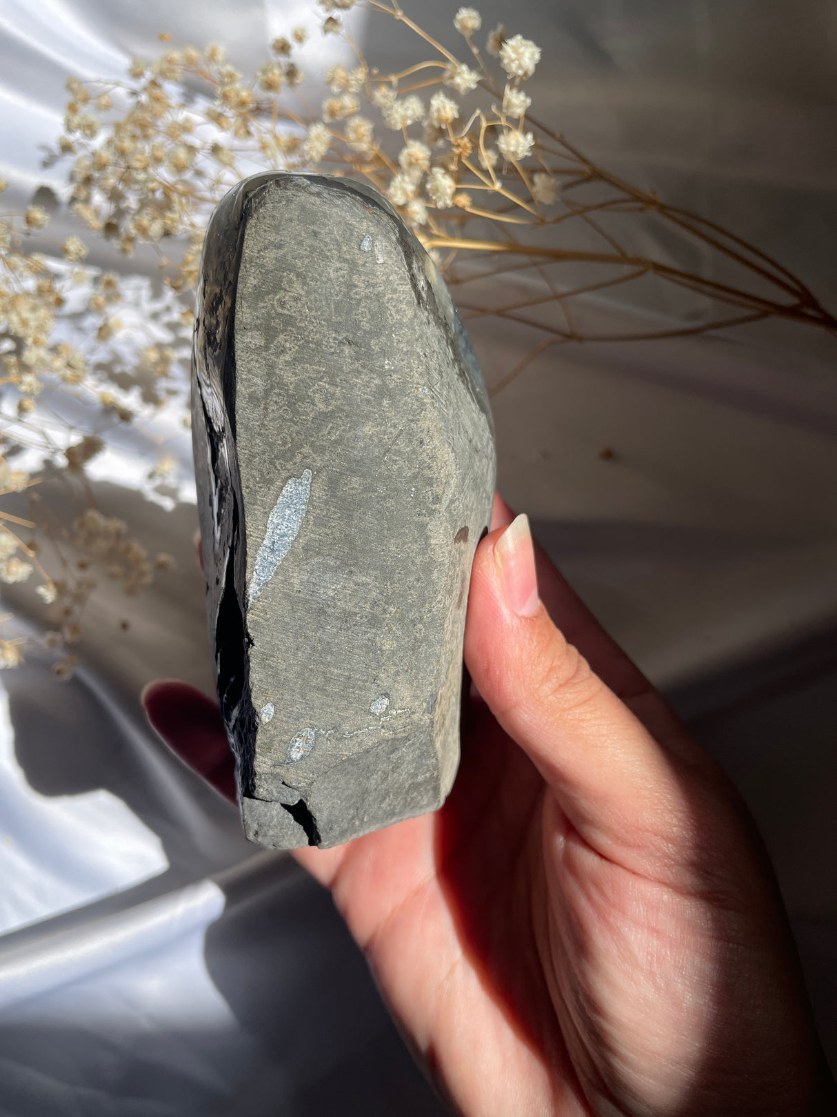 Black Rainbow Uruguayan Amethyst Cut Base