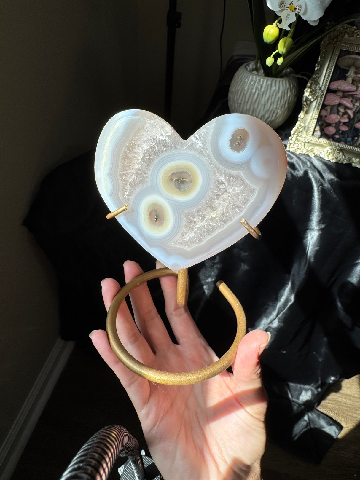 Pastel Blue Agate Heart on stand
