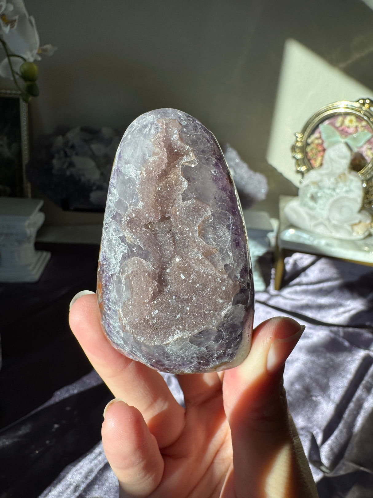 Druzy Rainbow Amethyst Cut Base