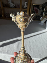 Elegant Pearl Sphere Stand